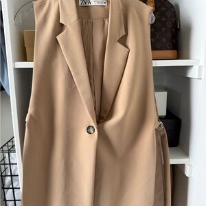 Zara Beige Open-Front Vest